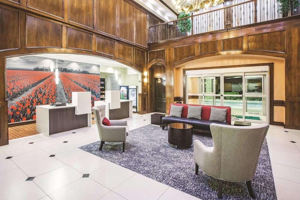 La Quinta By Wyndham Allen At The Village Bagian luar foto