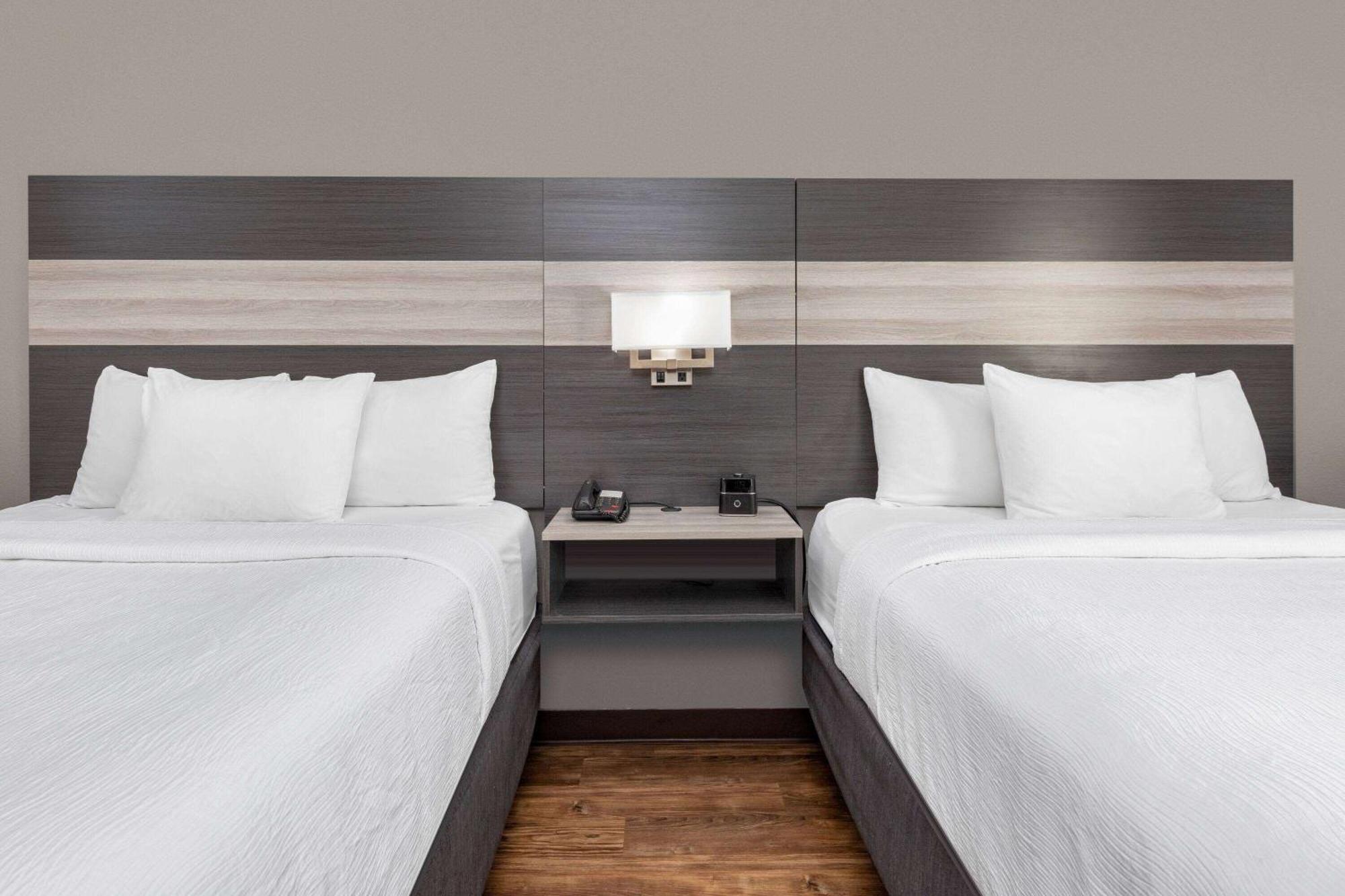 La Quinta By Wyndham Allen At The Village Bagian luar foto