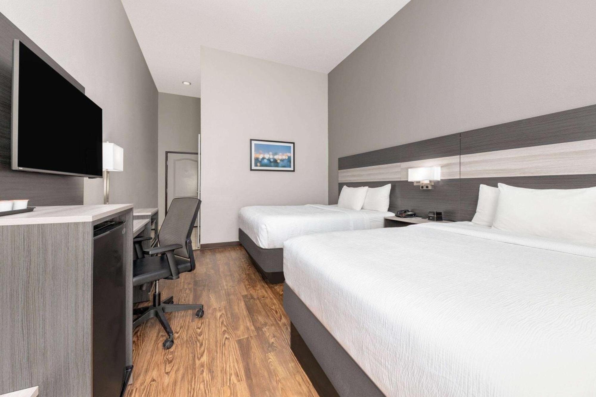 La Quinta By Wyndham Allen At The Village Bagian luar foto